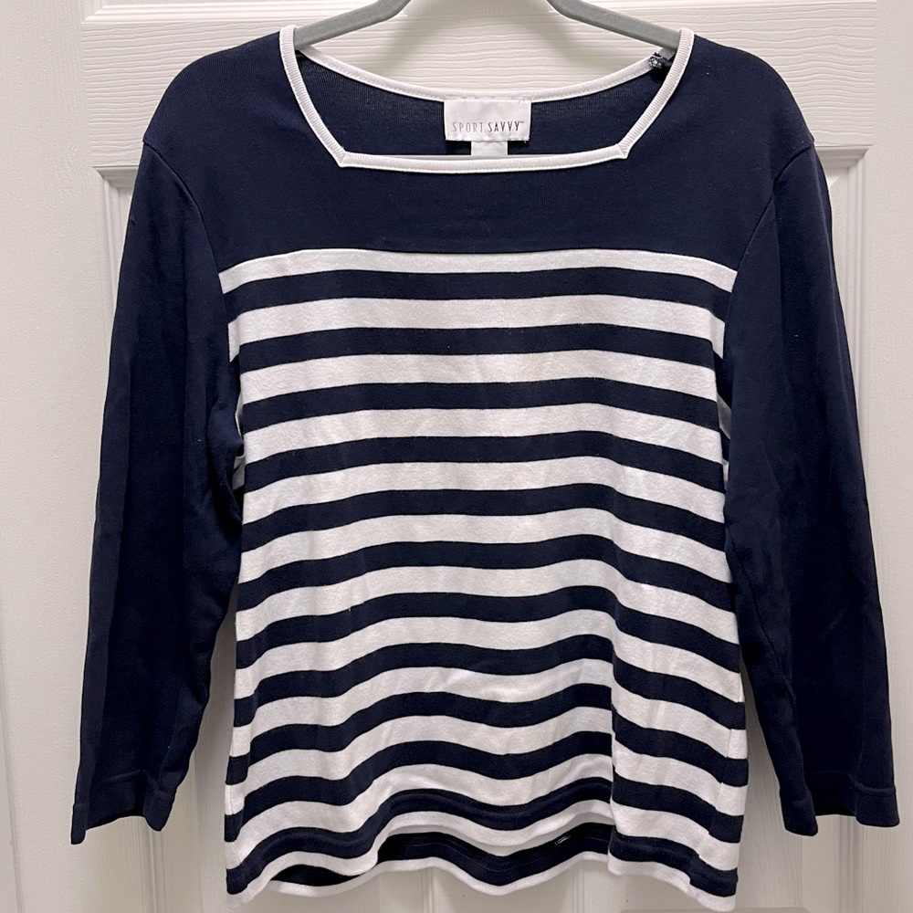 Sport Savvy Medium Navy and White Striped 3/4 Sleeve Sweater